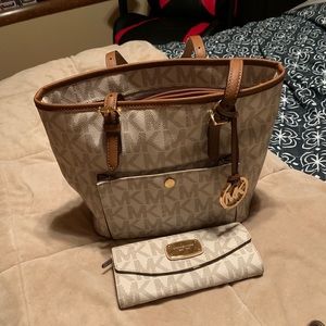 Michael kors purse and wallet